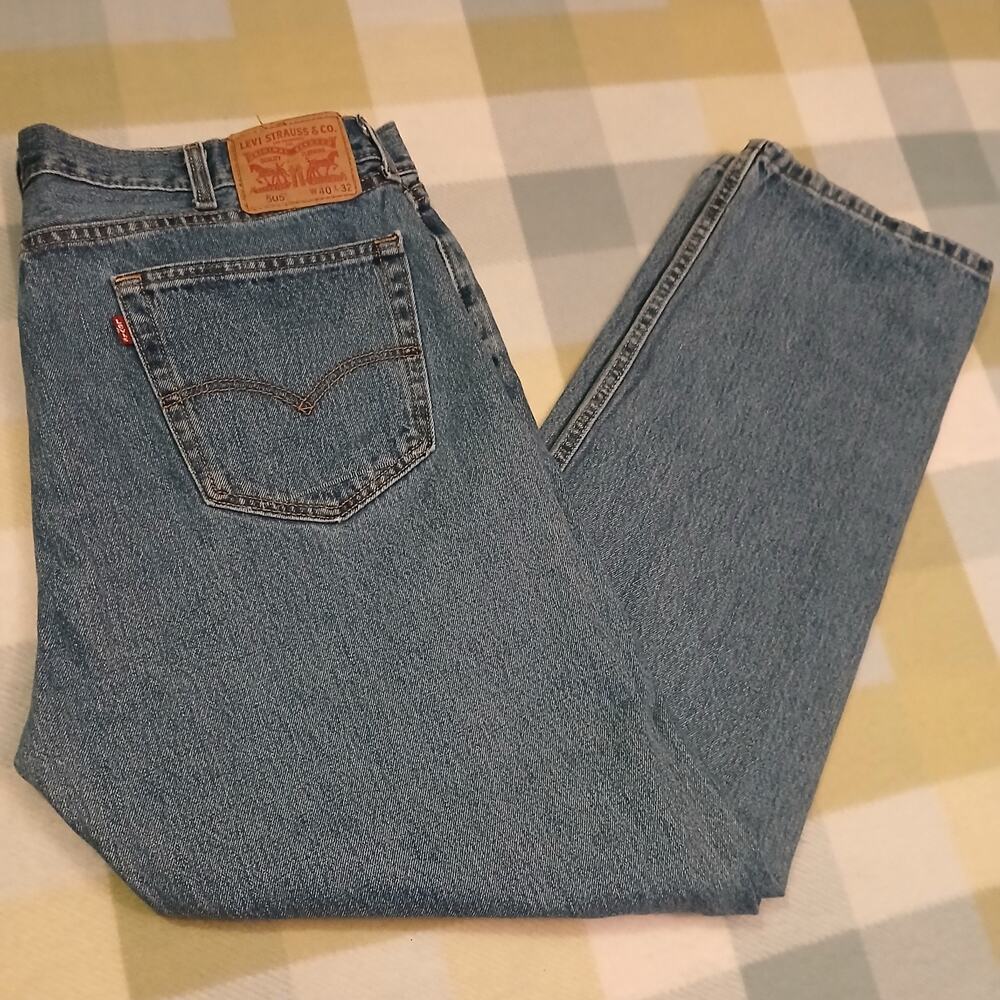 Levis 505 Regular Fit Jeans Mens 40x32 Medium Wash Blue Straight Leg Denim
